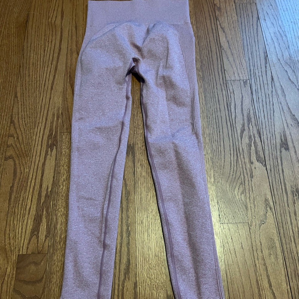 HALARA Seamless Flow High Waisted Booty Scrunch Leggings